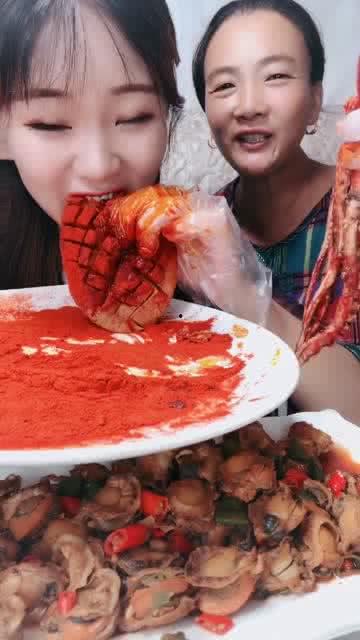 网红小姐姐吃麻辣八瓜鱼,辣味十足,网友直呼过瘾! 第3张 网红小姐姐吃麻辣八瓜鱼,辣味十足,网友直呼过瘾! 第3张